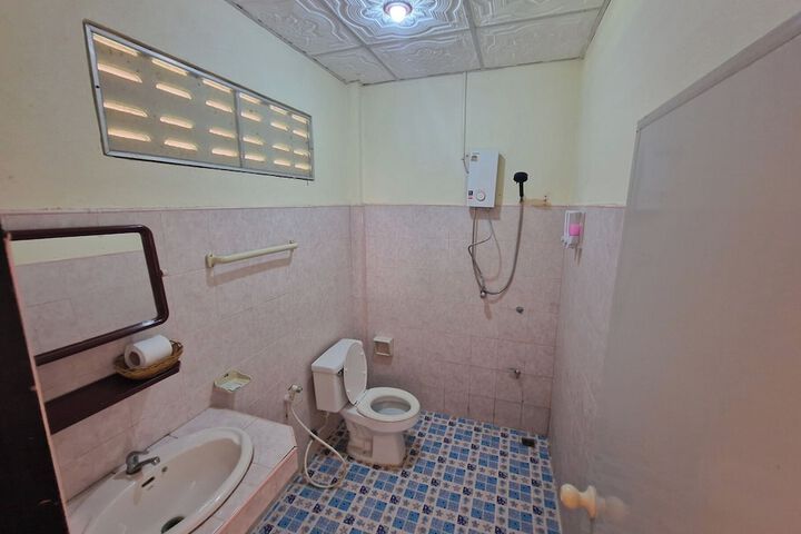 Room 65 of 123