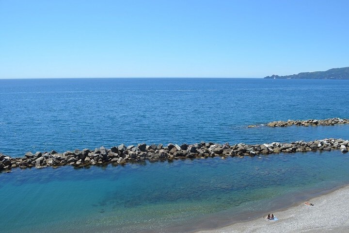 Beach 32 of 48
