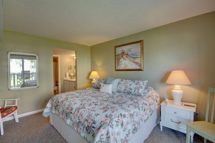 Room 4 of 36