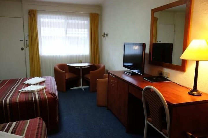 Room 14 of 21