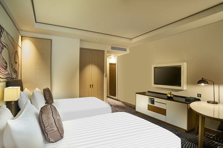 Room 26 of 94