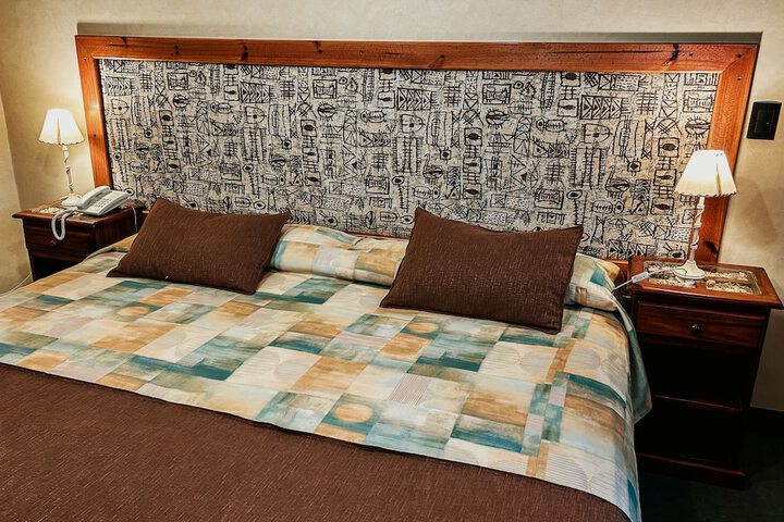 Room 23 of 90