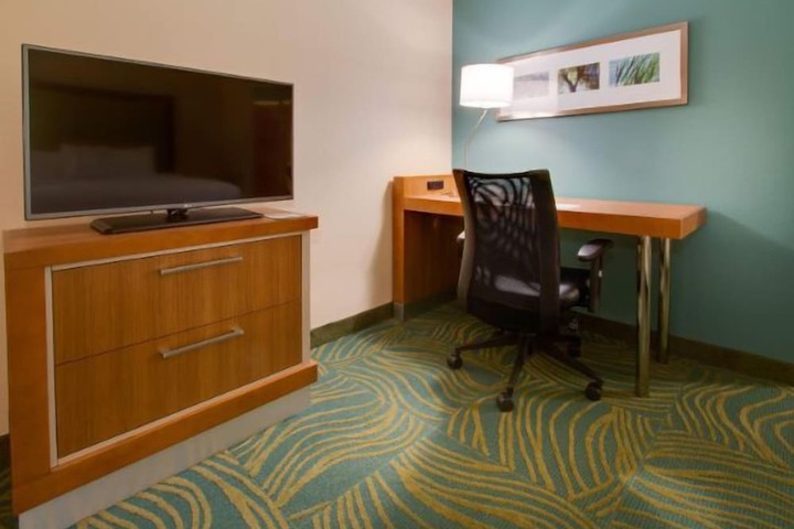 Room 5 of 13
