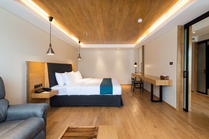 Room 16 of 49