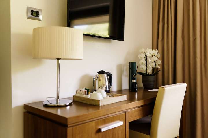 Room 44 of 158