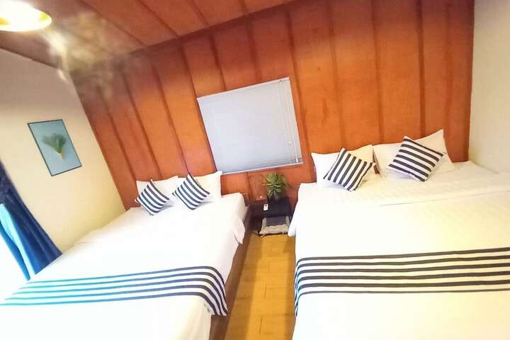 Room 36 of 161