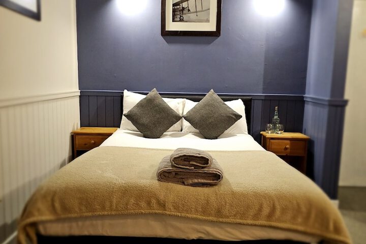 Room 9 of 22