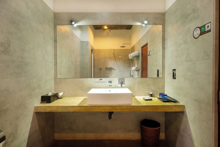 Room 16 of 41