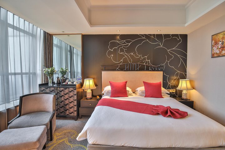 Room 15 of 62