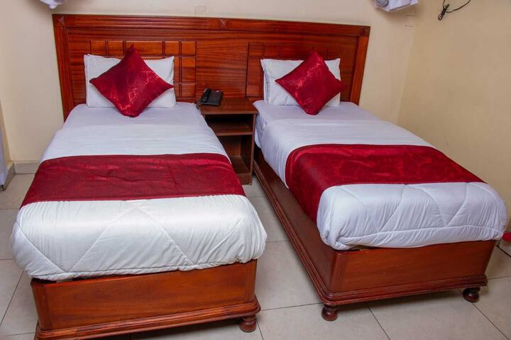 Room 2 of 19