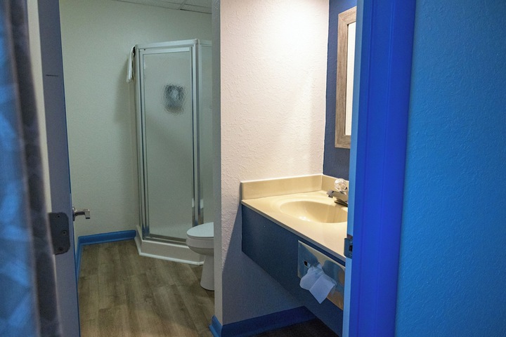 Room 85 of 135