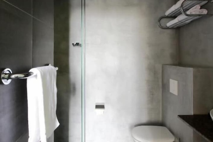 Room 19 of 27