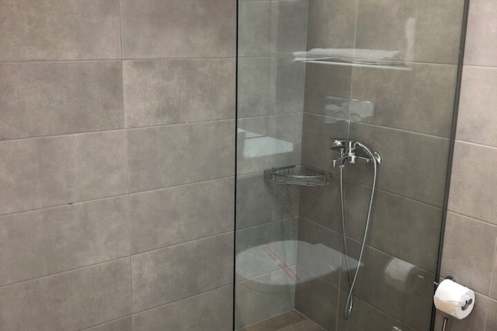 Room 25 of 44