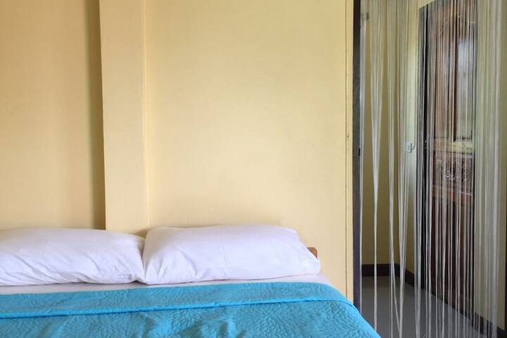 Room 12 of 95