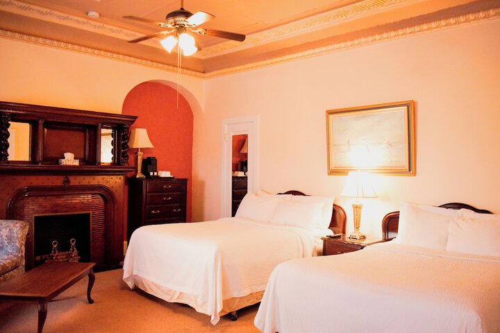 Room 30 of 125