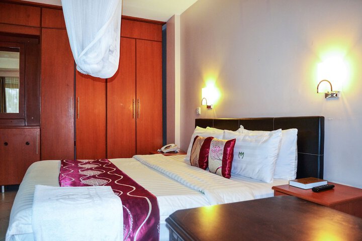 Room 14 of 52