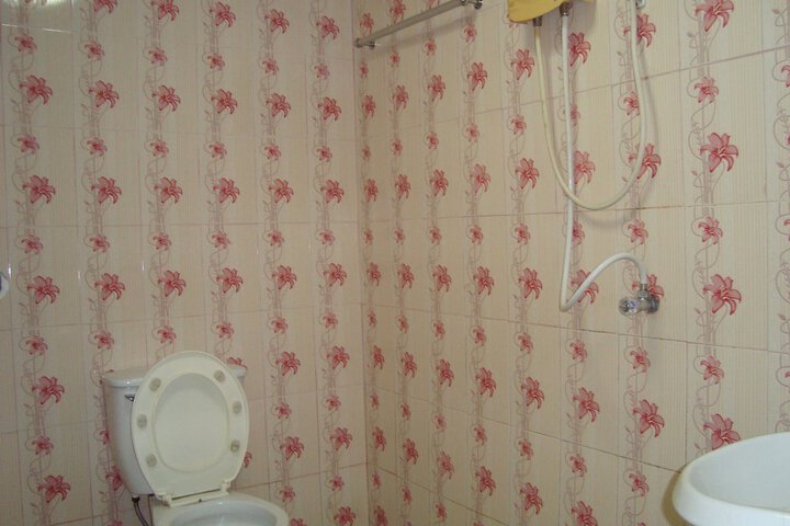 Room 67 of 86