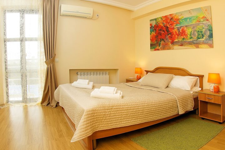 Room 4 of 46