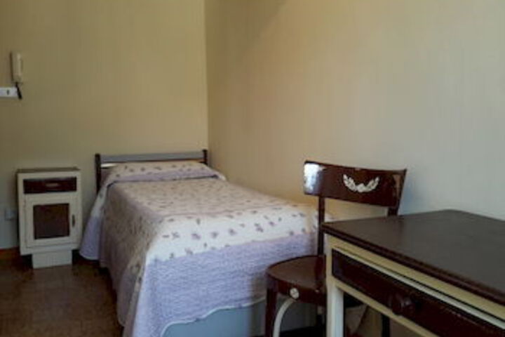 Room 54 of 62