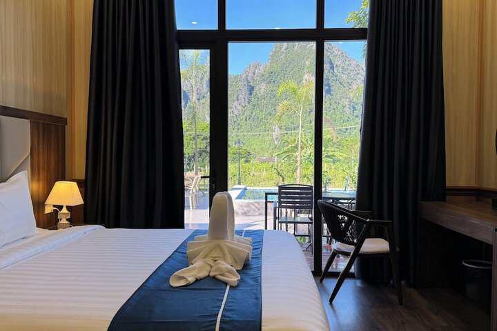 Room 18 of 49
