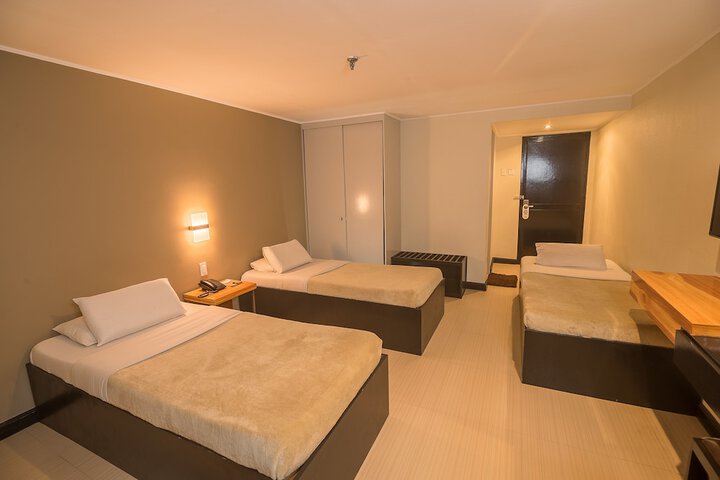 Room 4 of 44