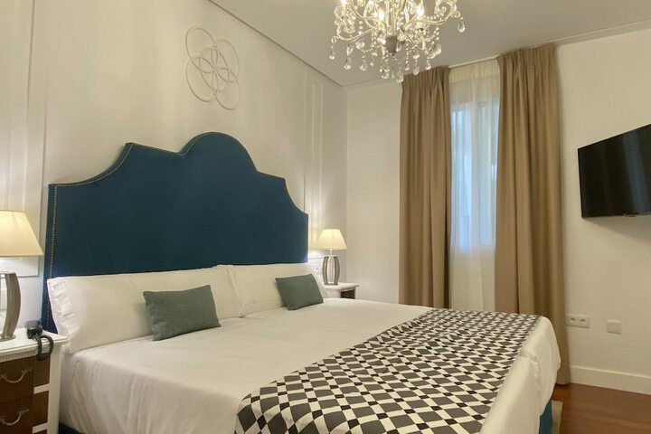 Room 14 of 48