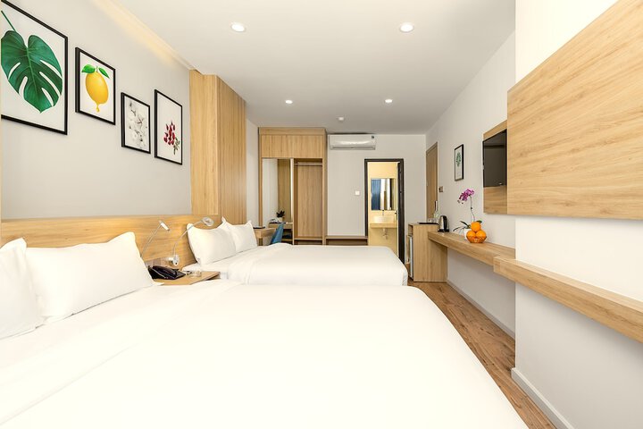 Room 11 of 26