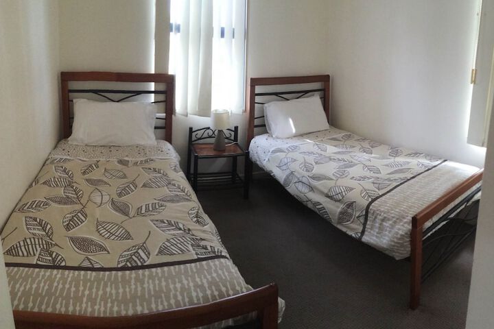 Room 7 of 18