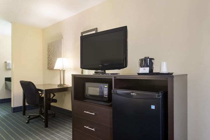2 Double Beds (7 of 14)