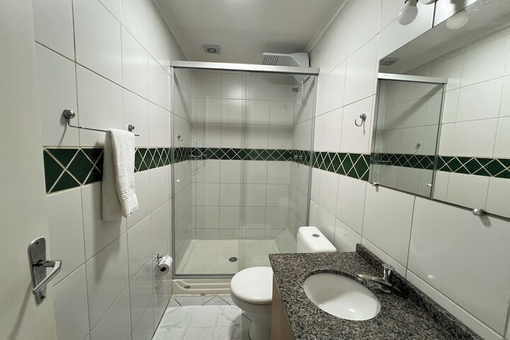 Room 156 of 206