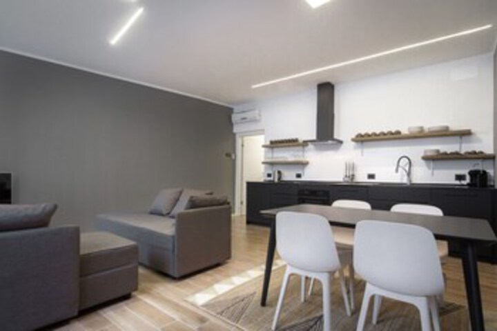 Room 12 of 20