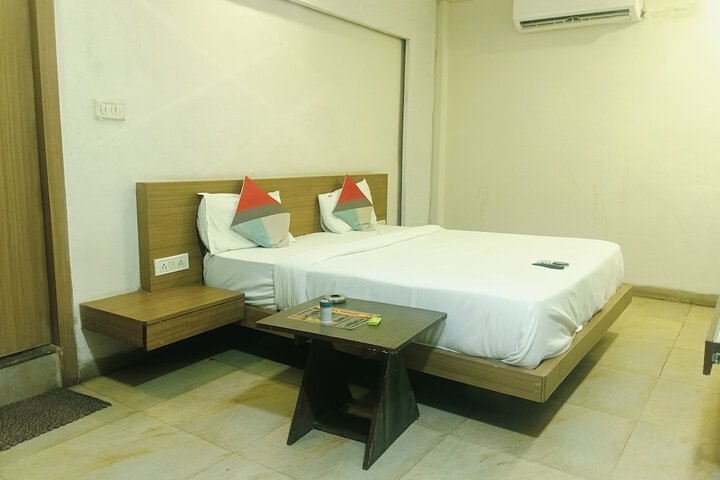 Room 15 of 17