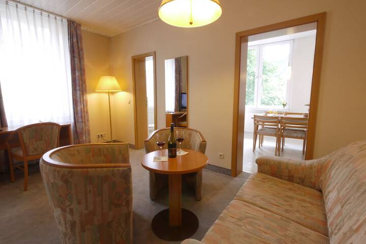 Room 12 of 37