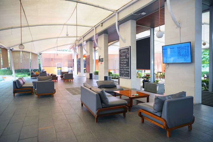 Terrace/Patio 7 of 24