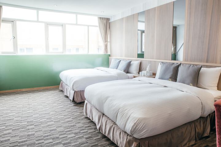 Room 44 of 67