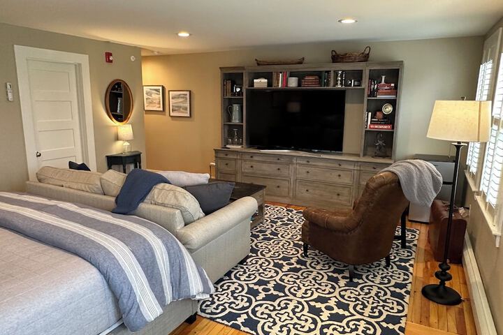 Room 21 of 297