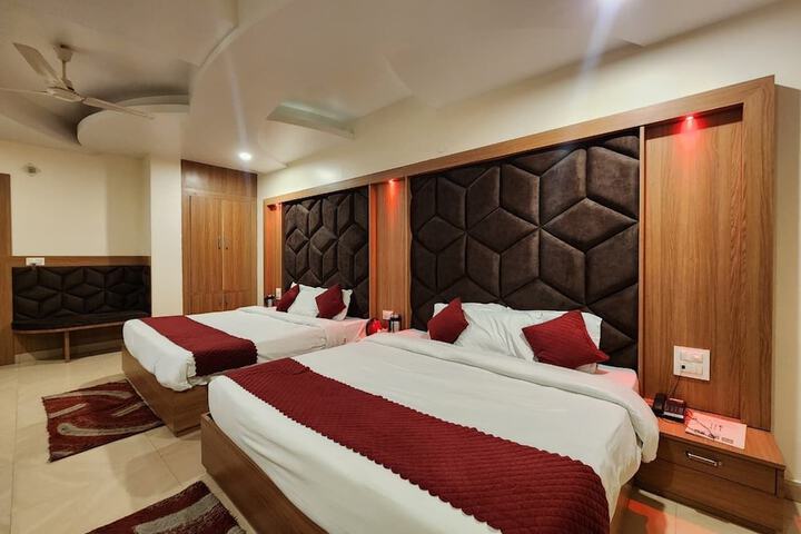 Room 7 of 15