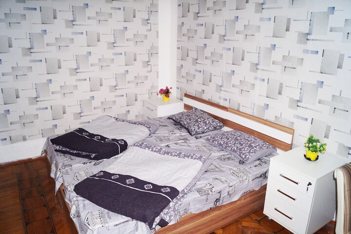 Room 15 of 26