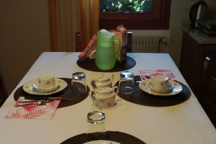 Breakfast/Coffee Service 11 of 20