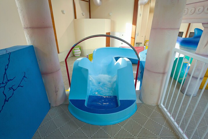 Pool 114 of 222