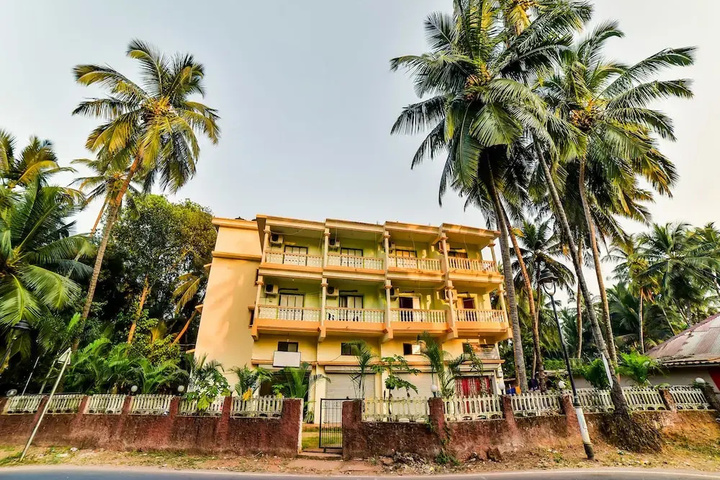 Exterior of OYO 16005 Sunshine Homes