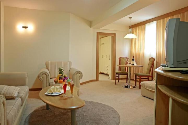 General 12 of 20