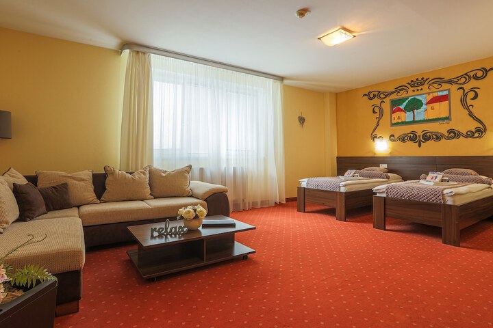 Room 5 of 31