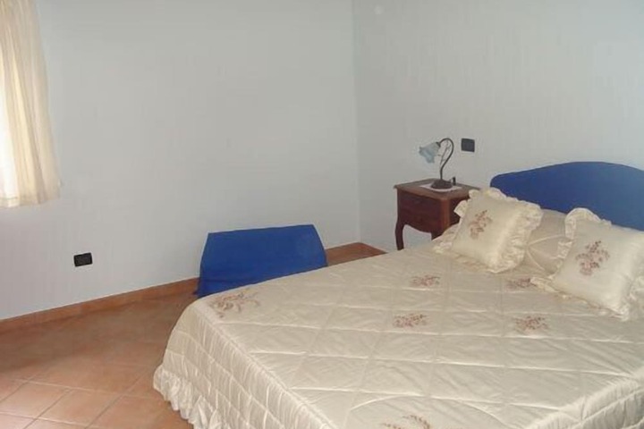 Room 10 of 41