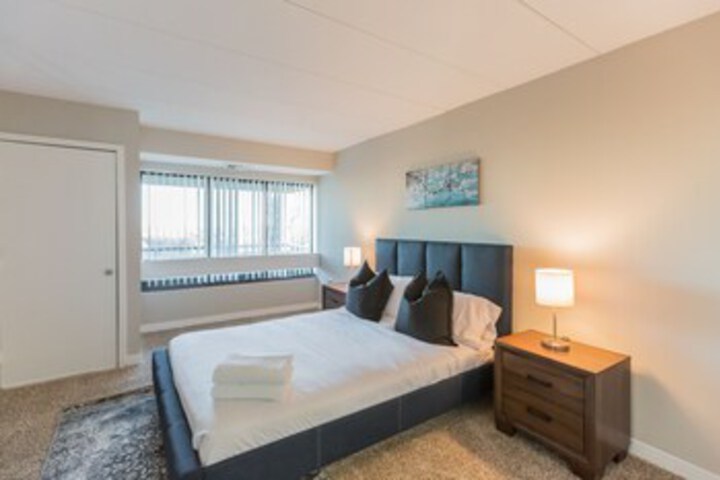 Room 303 of 307
