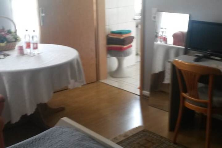 Room 9 of 9