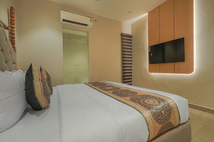 Room 12 of 41