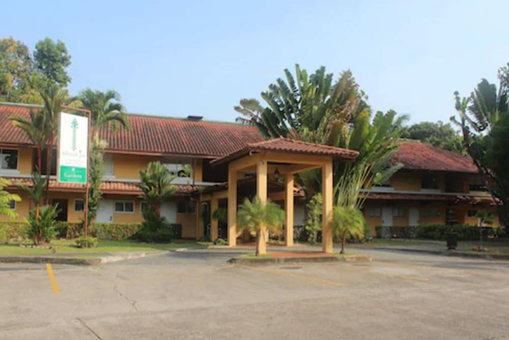 Hotel 48 of 50