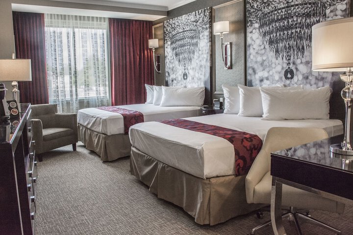 Deluxe Room 2 Queen Beds (8 of 11)