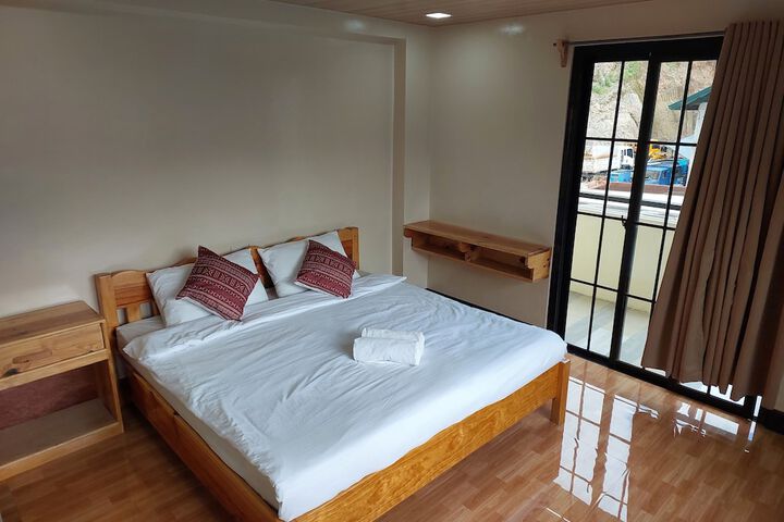 Room 12 of 44